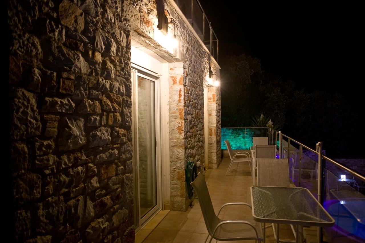 Axion Esti Apartments Skopelos stad Exteriör bild