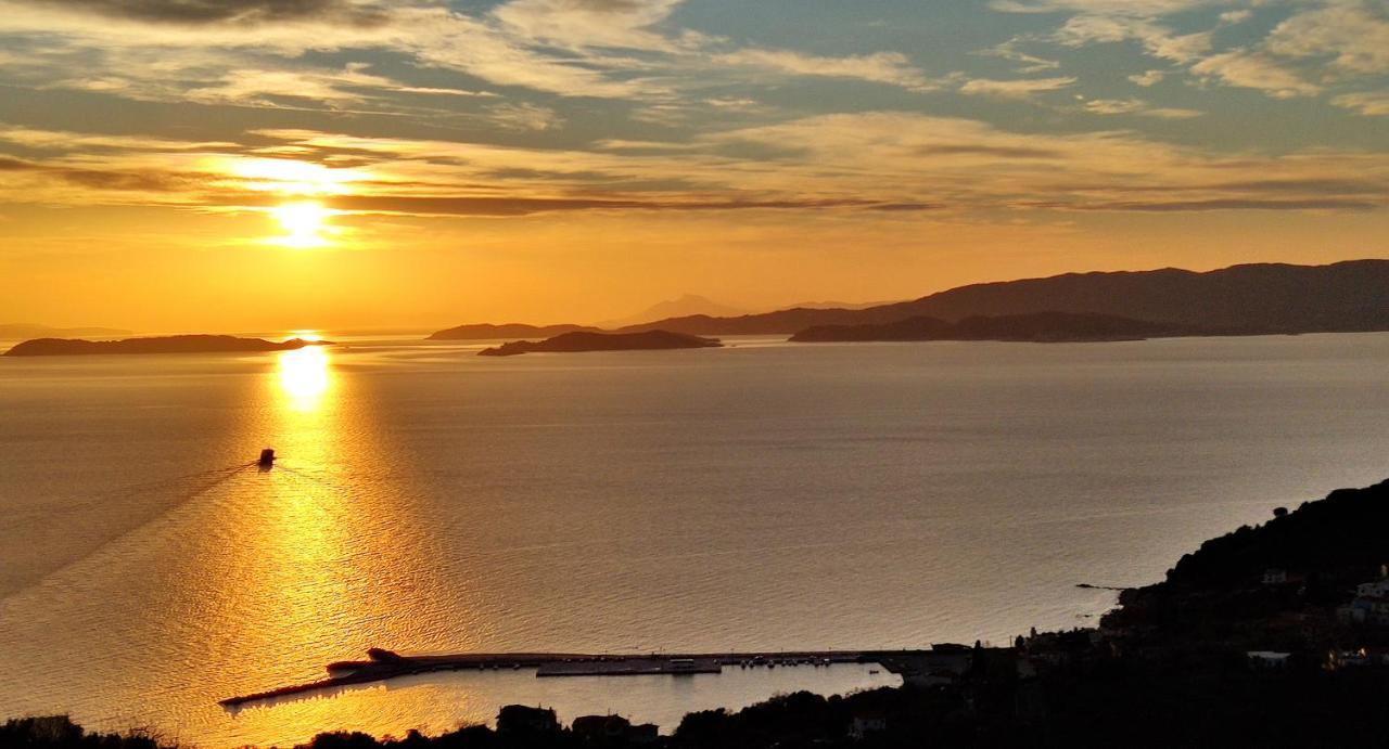 Axion Esti Apartments Skopelos stad Exteriör bild