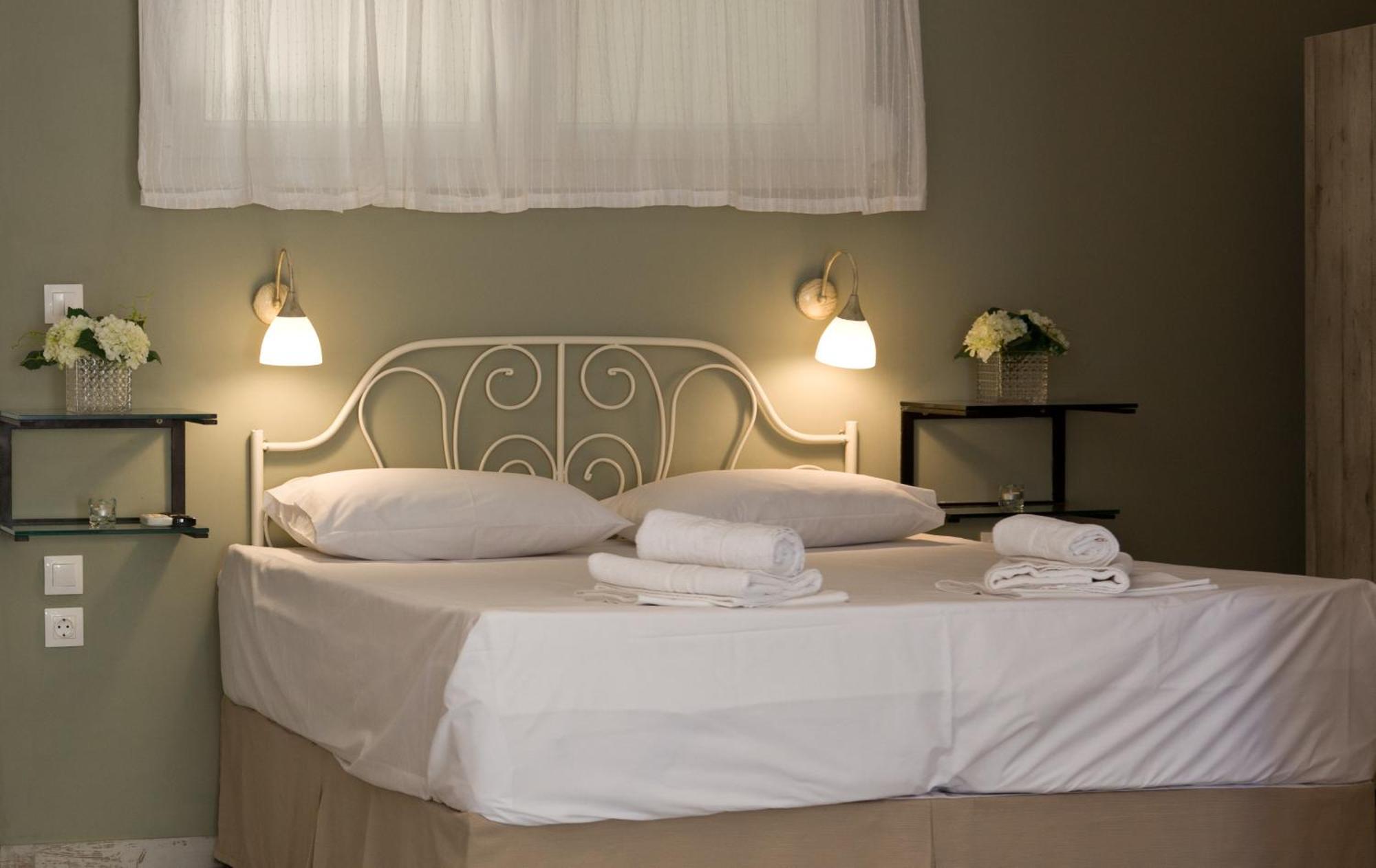 Axion Esti Apartments Skopelos stad Rum bild