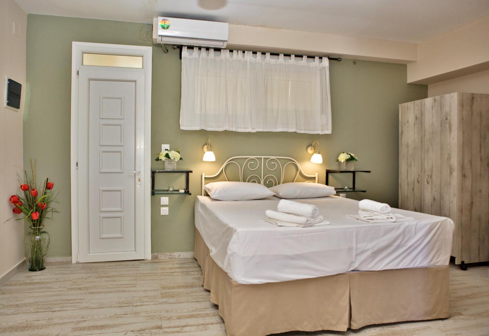 Axion Esti Apartments Skopelos stad Rum bild