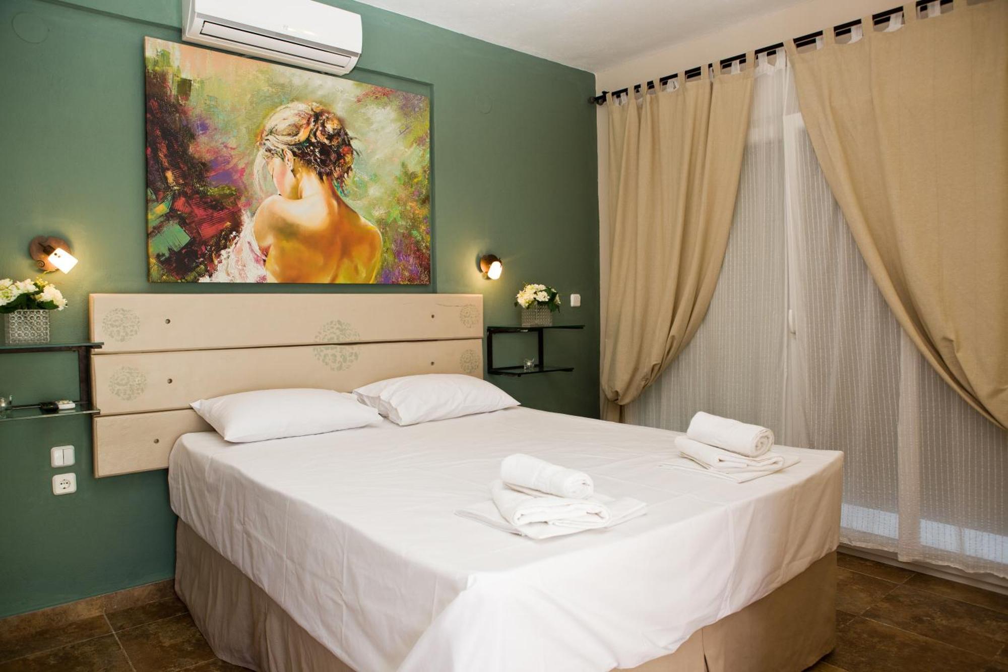 Axion Esti Apartments Skopelos stad Rum bild